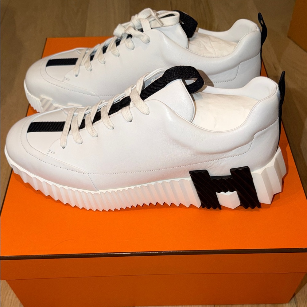 Hermes Bouncy Sneakers White Leather Designer Sneakers with Black Accents
